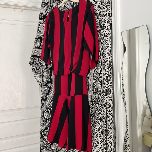 IRRESISTIBLE II DEEP RED AND BLACK WIDE STRIPE BLOUSON SOFT FLOWING DRESS - Picture 5 of 7